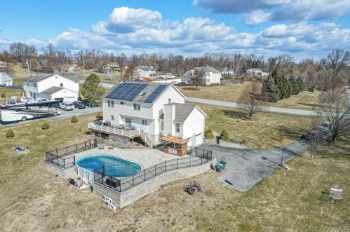 12 Grosso Ct, Montgomery, NY 12549-1846