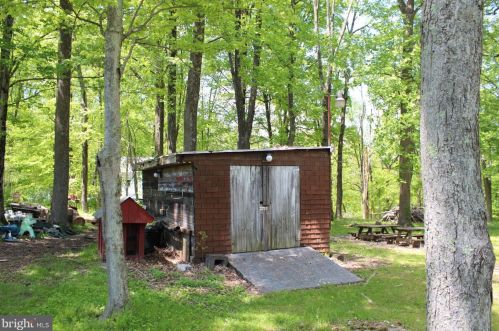 2030 Oak Ave, Jamison PA  18929-1004 exterior