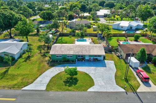 5906 Cassia Dr, Fort Pierce, FL 34982-3755