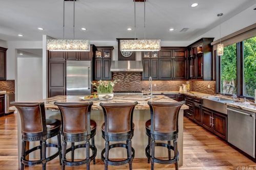 9851 Oakwood Cir, Orange CA  92861-1221 exterior