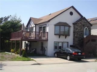 23 Freeport Ave, Pt Lookout, NY 11569-3015