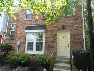7399 Woodcroft Dr, Cincinnati, OH 45230-4310