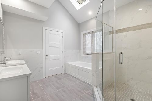 255 Wayne Ave, Cliffside Park NJ  07010-2608 exterior