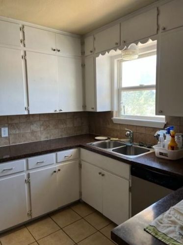 2006 Cedar Ave, Austin TX  78722-2102 exterior