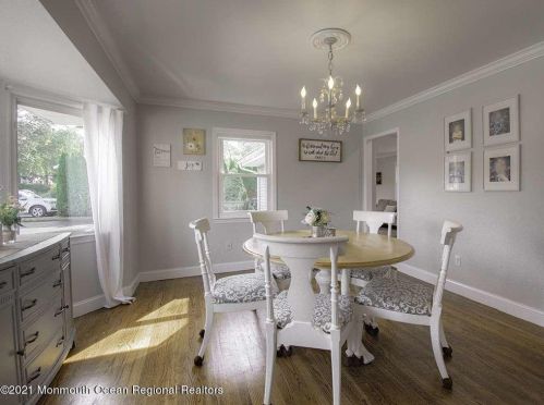 35 Campbell St, Tinton Falls, NJ 07701-5648