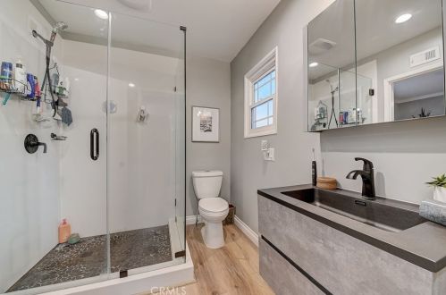 820 Stevely Ave, Long Beach CA 90815-3557 exterior