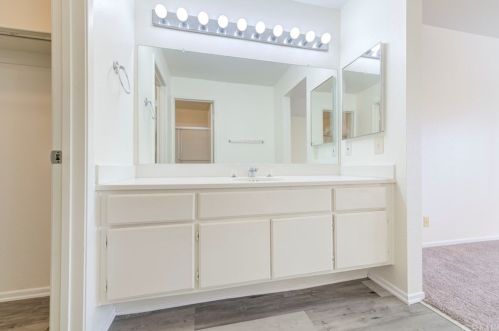 310 Villa Point Dr, Newport Beach CA  92660-6237 exterior