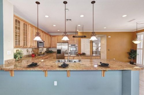 5616 Mingee Way, Elk Grove CA  95757-1647 exterior