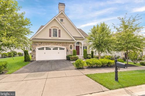 247 Carlow Dr, Wilmington, DE 19808-3679