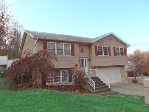 698 Tremont St, Morgantown, WV 26505-2506