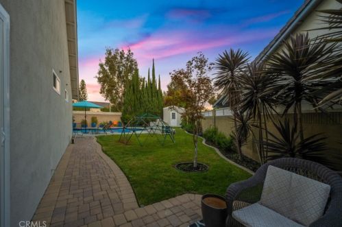 9878 Avenida Mateo, Cypress CA  90630-3445 exterior