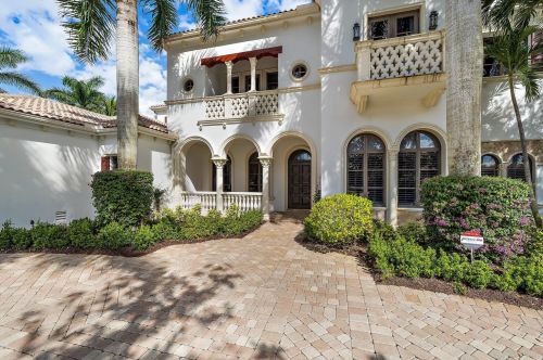 11721 Cardena Ct, West Palm Beach, FL 33418-1564