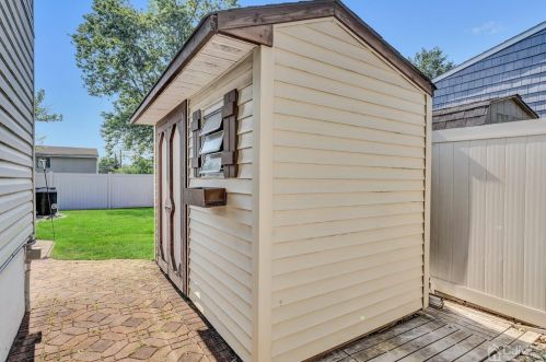 52 Margaret St, Old Bridge NJ  08857-2559 exterior