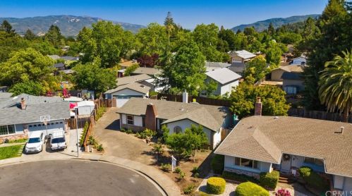 1205 Marwen Dr, Ukiah CA  95482-5634 exterior