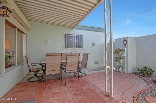 13448 100 Ave, Sun City AZ  85351-2854 exterior