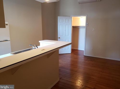 2008 Chestnut St, Philadelphia, PA 19103-4411