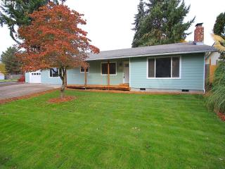 897 Blackfoot Ave, Eugene, OR 97404-4506