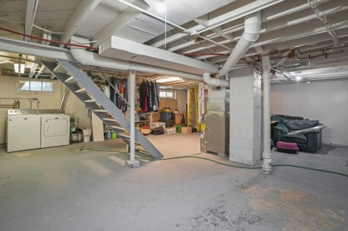 6927 35 Ave, Kenosha WI 53142-3942 exterior