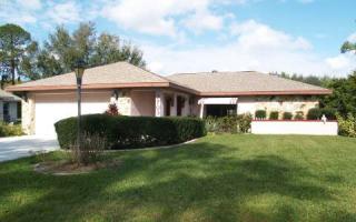 3703 Divot Rd, Sebring, FL 33872-1295
