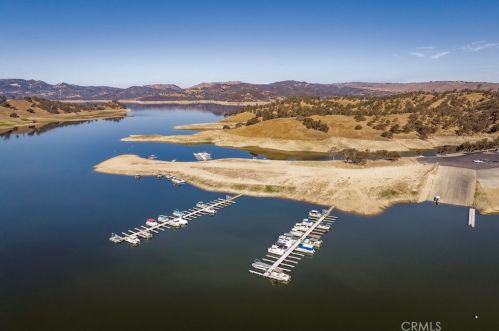 4172 Longview Ln, Lake Nacimiento CA  93446-4121 exterior