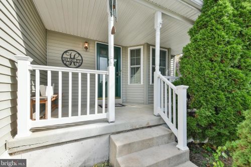 2707 Old Welsh Rd, Willow Grove, PA 19090-3933