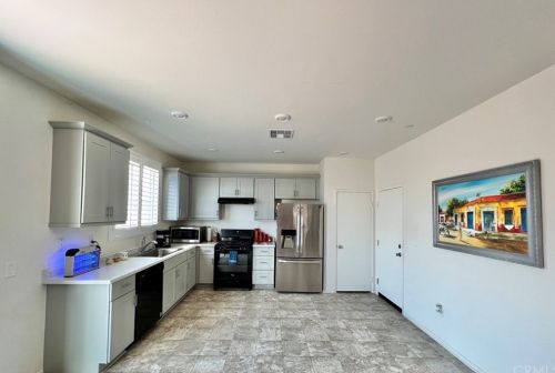 15056 Tawney Ridge Ln, Victorville, CA 92394-6760
