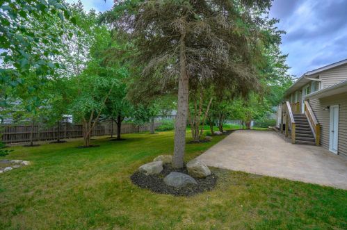5828 Buffalo Ln, Saint Paul, MN 55126-5645