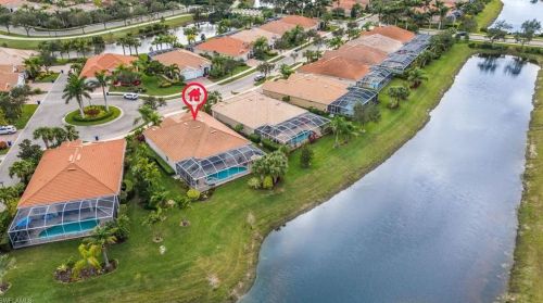 28256 Kipper Ln, Bonita Springs, FL 34135-8637