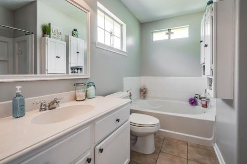 11210 Amber Park Dr, Conroe TX 77303-4371 exterior