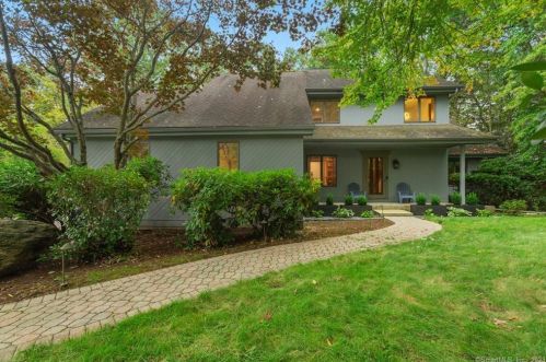 94 Bittersweet Ln, South Glastonbury, CT 06073-2400