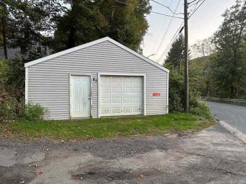 87 Todd Hollow Rd, Plymouth, CT 06782-2320