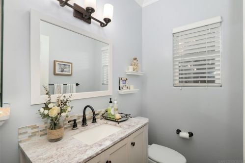 7949 Winter View Ct, El Cajon CA  92021-1372 exterior