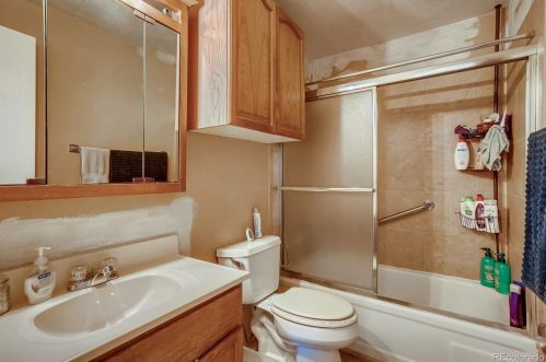 9132 Perry St, Westminster CO 80031-6430 exterior