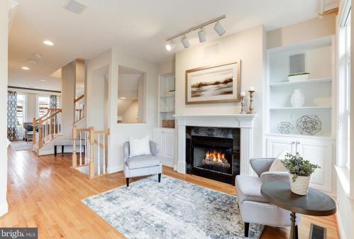 12158 Chancery Sta Cir, Herndon VA 20190-5803 exterior