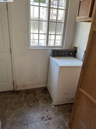 2216 25th St, Oakland CA  94606-3536 exterior