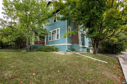 420 Woodland Ave, Duluth, MN 55812-1354