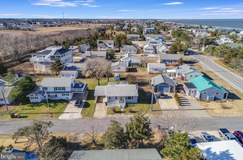 5 Clayton Ave, Lewes, DE 19958-1025