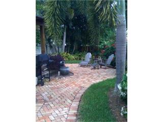 855 36th St, West Palm Beach FL  33407-4745 exterior