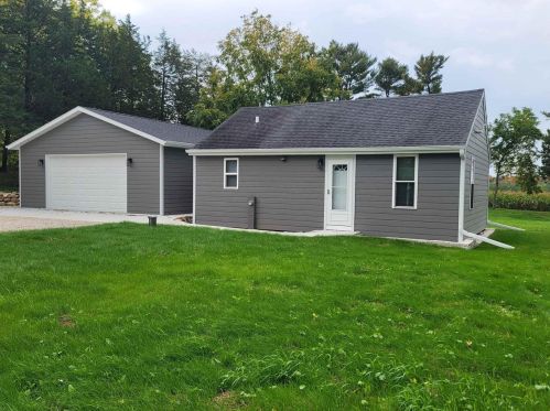 1260 Floral Park Ln, Campbellsport, WI 53010