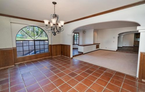 1129 Sugarbush Dr, Vista CA  92084-6605 exterior