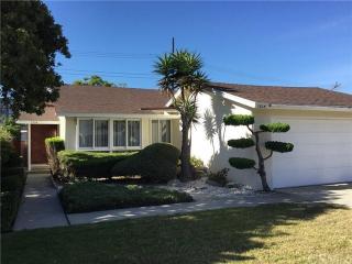 1324 214th St, Torrance, CA 90501-3005