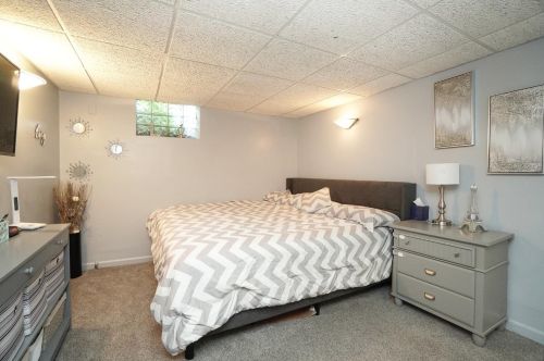 6 Damon Rd, Cincinnati OH 45218-1034 exterior