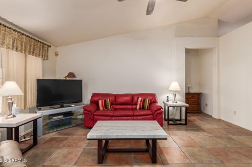 11924 67 Dr, Peoria AZ 85383-7104 exterior