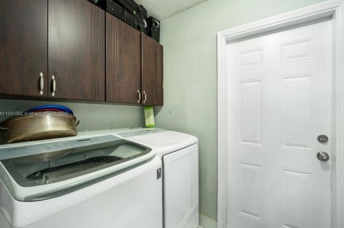 690 50 St, Hialeah FL  33013-1624 exterior