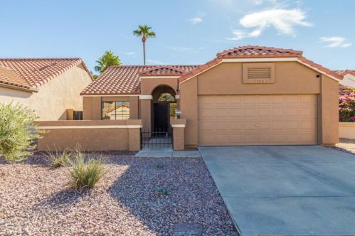 7723 Julie Dr, Glendale, AZ 85308-5913