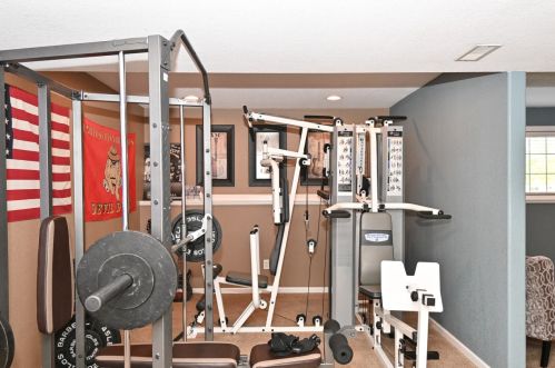 715 Apple Orchard Dr, Waterford WI  53185-2895 exterior