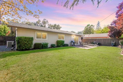 5809 King Rd, Loomis, CA 95650-8762