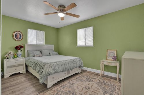 2213 Vicki Dr, Modesto CA  95350-3468 exterior