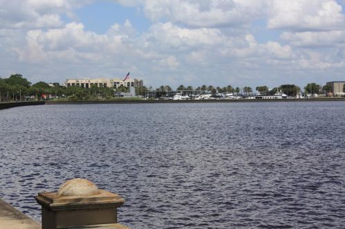 203 Scott Ave, Sanford FL  32771-1536 exterior