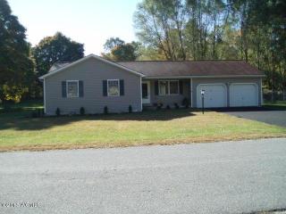 4 Arberger Dr, Glens Falls, NY 12804-7873